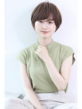 オーロ 武庫之荘店(ORO) ナチュラルショート／ことりベージュ／流し前髪