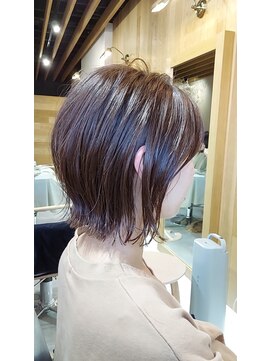 キレイコムデュース(Deuce) 外はねショート