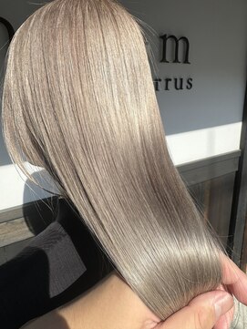 ノウェム バイ シーラス(novem by cirrus) 水素カラー×ハイトーン20代/30代/40代/50代