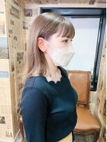 シック(Chic)&nbsp;フレンチガーリー シルキーベージュ 斜めバングニュアンスカラー