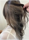 ベージュ×インナーカラー
