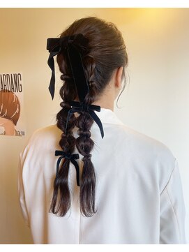 トオリト アダン(TOORITO ADAN) ツイン編みおろし