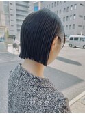 冬◎大人可愛い黒髪ボブ×ぷつっとラインで美髪見せ