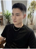 低めソフトフェードのメンズ短髪