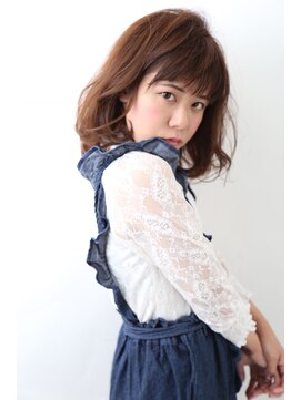 イソラブル(ISOLA-blu) 【大人かわいい】スモーキーベージュ×ミディアムボブ