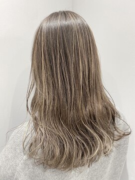 ジーナ 博多(Zina) シルバーベージュ