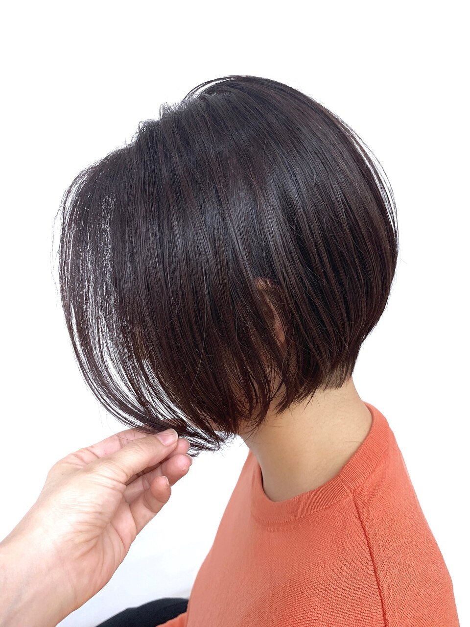 小顔ショートボブ/前下がりボブ/抜け感ヘア／ダークブラウン