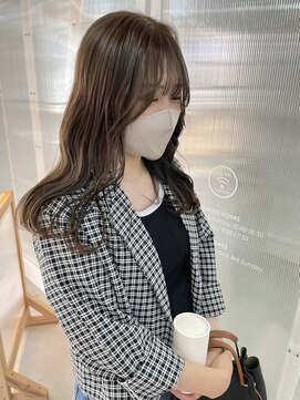 オー(OOO) オリーブブラウン×顔まわりレイヤー