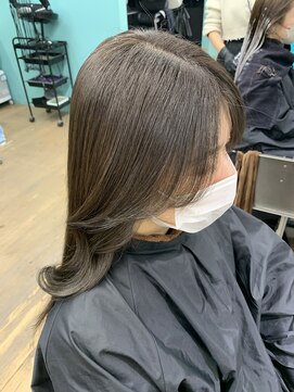 リーホリエ(Lee Horie) 【mio】顔周りカット×透明感たっぷりグレージュ♪