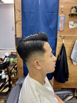 パール(PEARL)&nbsp;スキンフェード×ポンパドール