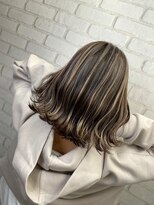 アイズ 本厚木(AIZU)&nbsp;ミルクティーブラウン　コントラストハイライト