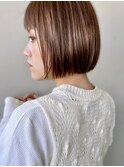 20代30代大人可愛い艶感ベージュ切りっぱなしボブ