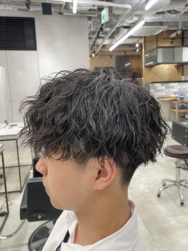エイト ヘアサロン 渋谷本店(EIGHT) 縦落ちツイストスパイラルパーマ  特殊パーマ