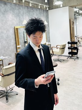 フォンド 津田沼(fond.) ニュアンスパーマ/波巻きパーマ/スパイキーショート/津田沼/韓国