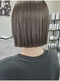 暗髪×丸くならないボブ