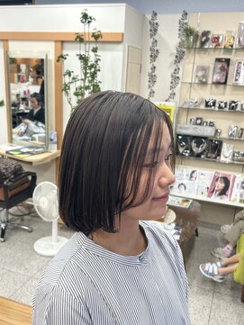 ミーナ(Mina) オリーブブラウンカラー