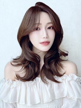 エインアンリー 明治神宮前(AIN.ANLY.) フェミニンロング大人かわいい透明感カラーレイヤーカット小顔