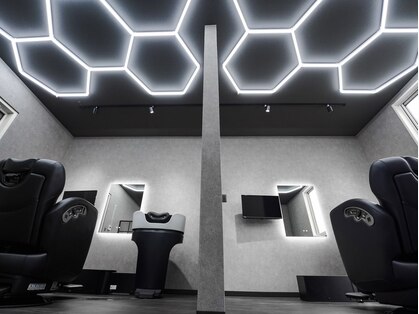 エンブレム(EMBLEM)の写真