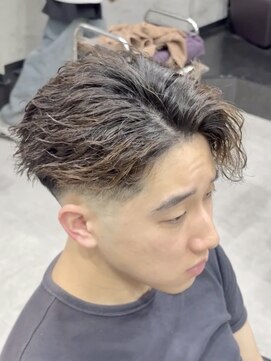 シャインセカンド 大宮(SHINE Second) ツイストスパイラルかきあげショート