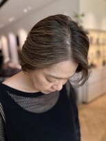 ステア ケース(stair case)&nbsp;ハイライトは4～6ヶ月に1度！ リタッチで白髪ぼかしメンテナンス