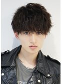 全体的に軽めな、前下がりマッシュ