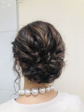 サロンドユー ベルポート本店(SALON DE U) ゆるふわお呼ばれアップ