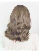 テイラー(Taylor)&nbsp;【Taylor】大宮　ゆるふわミディアム×アッシュカラー