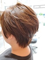 フェイバリット ビューティ ヨシミ(Favorite Beauty YOSHIMI)&nbsp;カーキアッシュ＋すっきり前下がりショートヘア