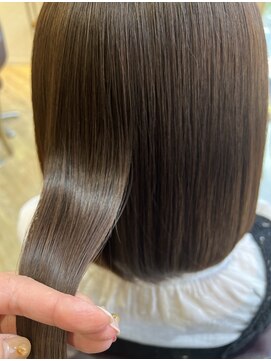 エクリ シセイドウ 麻布十番店(equri×SHISEIDO) 【麻布十番】艶っとさらさらボブ