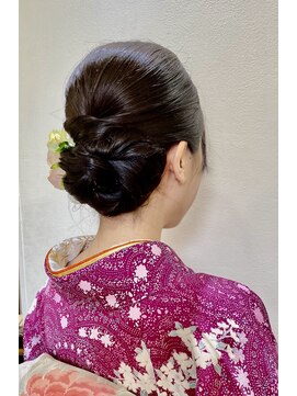 キーポイント(K Point) 【お宮参りのママさんにもオススメ】シニヨンアップ