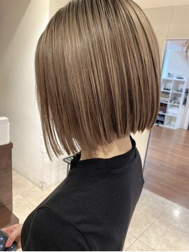 ジャム(Jam) 人気のミニボブ×くすみベージュでお洒落に★中村大輔