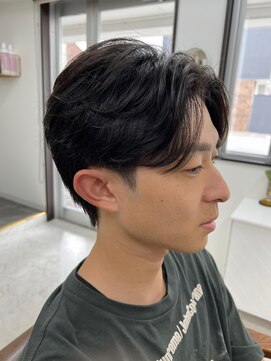 ハイバレーヘアーメゾン(HIGH VALLEY HAIRMAISON) センターパート韓国ヘアダウンパーマコンマバング