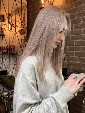 アリス ヘア デザイン(Alice Hair Design) ホワイトベージュ