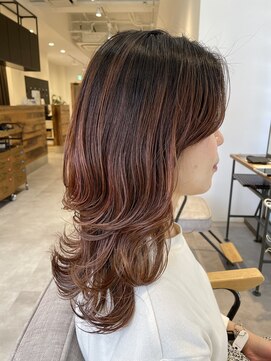 カルゥグラッシー(KALOU glassi) 大人のエアリーロング × ピンクブラウン