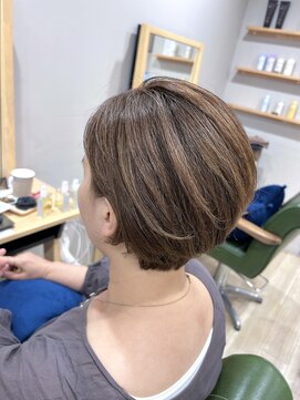 ヘアサロン ナノ(hair salon nano) 丸みショート×白髪ぼかしカラー