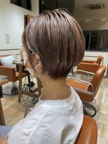 ネオリーブエム(Neolive em;) スッキリショートスタイル 小顔