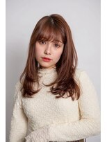 ルフュージュ バイ プロデュース 相模大野店(Refuge by Produce)&nbsp;レイヤーカット/重めバング/アプリコットベージュ