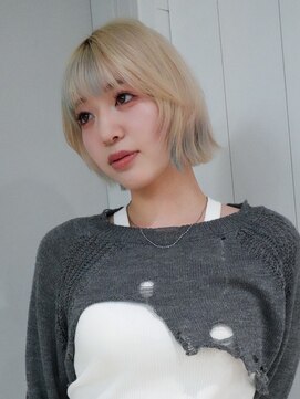 アルバム 渋谷パルコ(ALBUM) 顔周りレイヤーハイトーンくびれヘアホワイトベージュ_ba556492