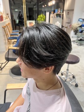 グラスバイネオリーブ 大倉山駅前店(grace by neolive) センターパート/ニュアンスパーマ/毛流れパーマ/フェザーパーマ