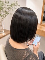 ウルッシュ(Urlush) 艶感たっぷりのナチュラルボブ