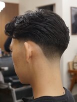 ザ チョップ ショップ ハラジュク(THE CHOP SHOP HARAJUKU)&nbsp;原宿渋谷理容室テーパーフェードカットメンズセンターパート