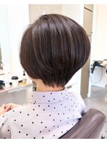 ギネス(Giness)&nbsp;骨格補正丸みショート10/1ハッシュカット