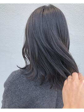 マスト ヘアー(must hair) 透明感カラー透け感ダークアッシュ×大人可愛いミディアム20代
