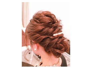 ヘアセット・着付けサロン　Ra・felite 新横浜 【ラ　フェリーテ】