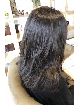 アドラーブル 万代店 (adorable) 【レイヤースタイル】×【オリーブグレージュ 】