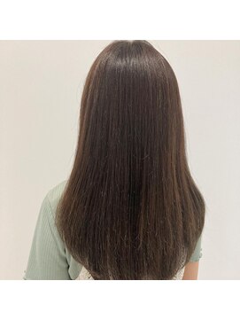 ミスエッセンス(MISS ESSENCE) 春のくすみカラー×小顔艶ロング/ミスエッセンス平岩