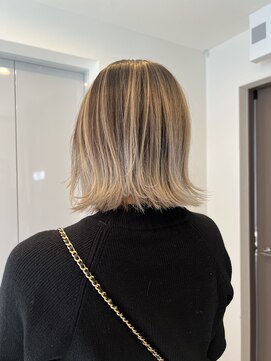 シンクショップ 梅田(THINK SHOP) 2ブリーチバレイヤージュ《DAISUKE》