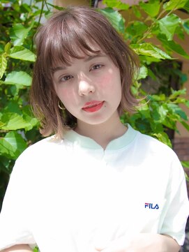 ルティア(Lutia) ベージュボブ