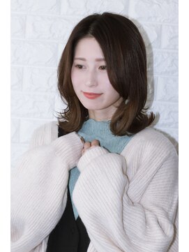 ノイン(noine) ミディアムヘアで、雰囲気チェンジ1