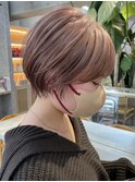 ミルクティーピンクベージュカラーショートボブハイトーンカラー